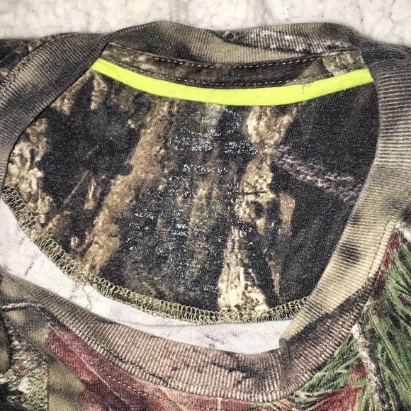 đMossy Oak Long Sleeve - Picture 3 of 4